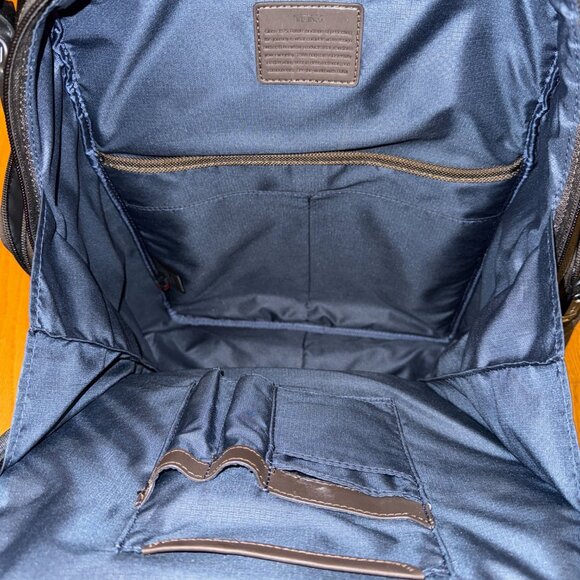 TUMI Alpha 3 Brief Pack in Anthracite - EUC - Picture 5 of 16